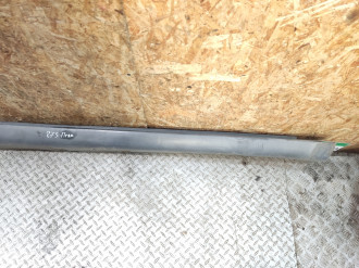 Накладка порога наружняя правая Honda Cr-v  1996-2002