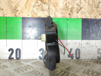 Моторчик стеклоподъемника правый задний Mazda 6 GG