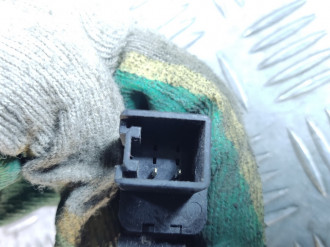 Моторчик стеклоподъемника левый задний Mazda 6 GG