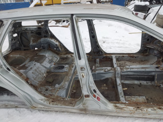 Порог со стойкой правой Mazda 6 GG