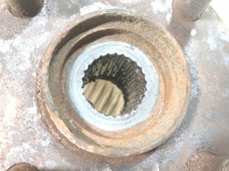 Кулак поворотный передний правый Mazda 323 1994-1998