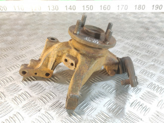 Кулак поворотный передний правый Mazda 323 1994-1998