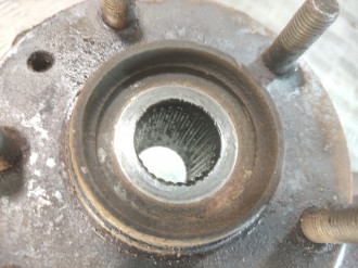 Кулак поворотный передний левый Mazda 6 GG