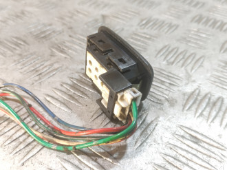 Кнопка стеклоподъемника Mazda 323 1994-1998