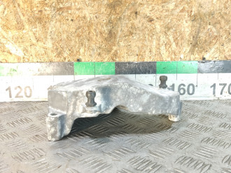 Кронштейн двигателя B 246