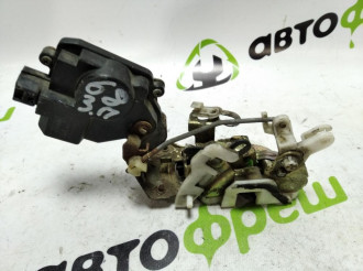 Замок двери задней правой Mitsubishi Legnum EA