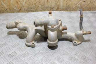 Корпус термостата Mitsubishi Legnum EA