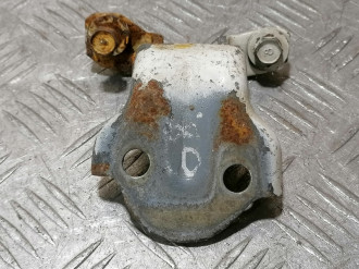 Петля двери передней левой верхняя Mitsubishi Legnum EA