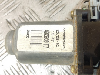 Стеклоподъемник передний правый Nissan Almera N16