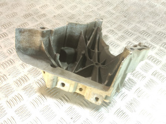 Кронштейн двигателя Skoda Octavia 2013-2020