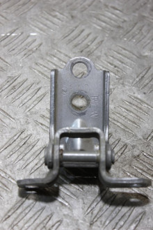 Петля двери задней левой нижняя Subaru Legacy|outback B13
