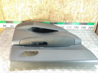 Обшивка двери задней левой Peugeot 3008 2010-2016