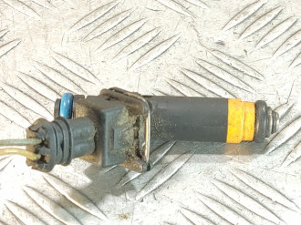 Форсунка двигателя Renault Symbol 1998 2008