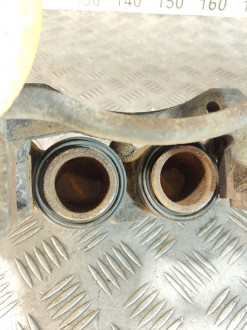 Суппорт передний правый Uaz Patriot 