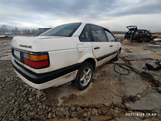 В разборе Volkswagen Passat b3 B3