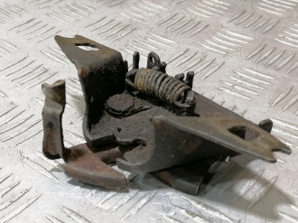 Замок капота Volkswagen Passat b3 B3
