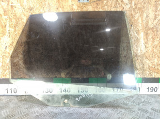 Стекло двери задней правой Volkswagen Jetta 2005-2011