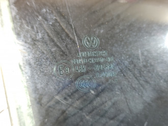 Стекло двери задней правой Volkswagen Jetta 2005-2011