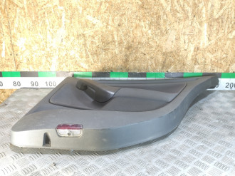 Обшивка двери задней правой Volkswagen Jetta 2005-2011