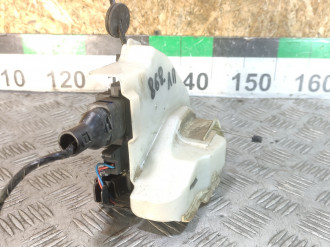 Замок двери передней левой Volkswagen Jetta 2005-2011