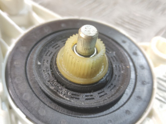 Моторчик стеклоподъемника правый передний Volkswagen Jetta 2005-2011