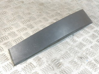 Накладка двери передней правой Volkswagen Jetta 2005-2011