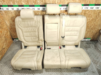 Сиденье заднее Volkswagen Touareg 2010 2018