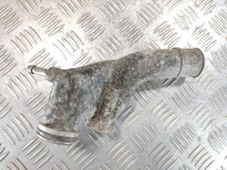 Фланец системы охлаждения Cadillac Sts 2005-2011