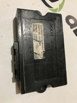 Блок управления двери Cadillac Sts 2005-2011