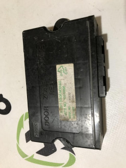 Блок управления двери Cadillac Sts 2005-2011