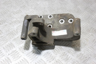 Кронштейн компрессора кондиционера Chery Sweet 2003-2013