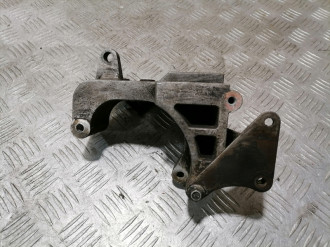 Кронштейн компрессора кондиционера Chery Sweet 2003-2013