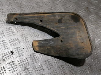 Брызговик левый задний Chery Qq 2007-2010