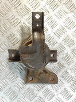 Опора двигателя правая Chery Fora 2006-2010