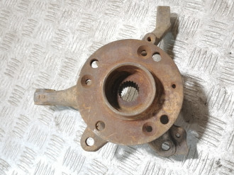 Кулак поворотный передний левый Chery Amulet 2006-2012
