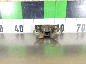 Петля багажника правая Chery Tiggo T11