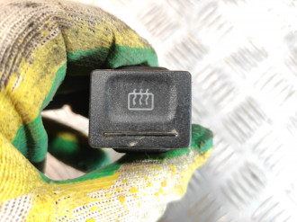 Кнопка обогрева стекла Chery Amulet 2006-2012