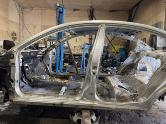 Порог со стойкой левой Chery Fora 2006-2010