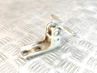 Петля двери задней правой нижняя Chery Fora 2006-2010