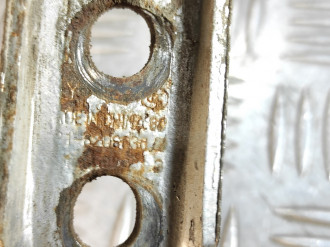 Петля двери задней правой нижняя Chery Fora 2006-2010