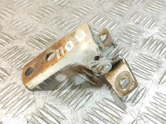 Петля двери передней правой верхняя Chery Fora 2006-2010