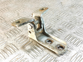 Петля двери передней правой верхняя Chery Fora 2006-2010