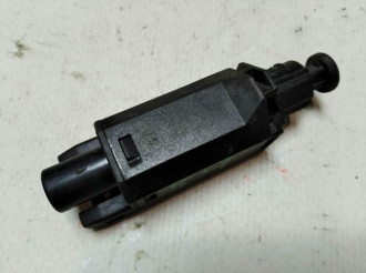 Датчик включения стоп сигнала Chery Amulet 2006-2012