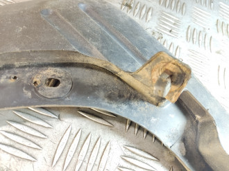 Брызговик правый передний Chery Tiggo T11