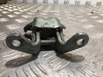 Петля двери задней правой нижняя Chevrolet Lanos 2004-2010