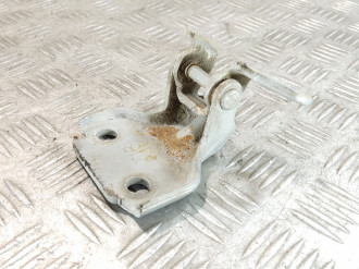 Петля двери передней правой нижняя Chevrolet Lanos 2004-2010