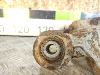 Кулак задний левый Chevrolet Captiva  2006-2010