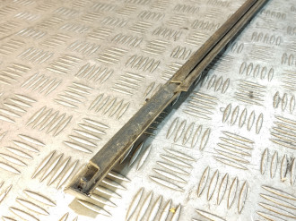 Уплотнитель стекла двери зад. правый Chevrolet Lacetti  2003-2013