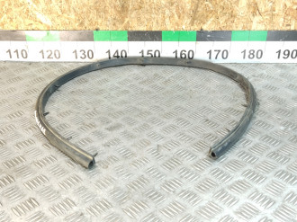 Уплотнитель капота Chevrolet Lacetti  2003-2013