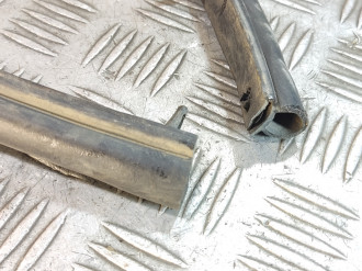 Уплотнитель капота Chevrolet Lacetti  2003-2013